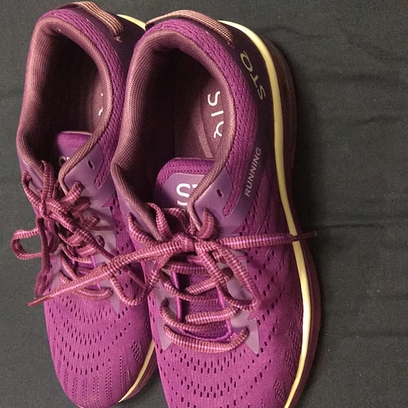 Running shoes purple size 10 - Picture 3 of 6
